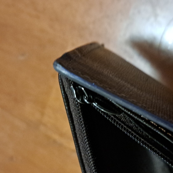 Guess blk. Leather Men's Wallet - Picture 8 of 9